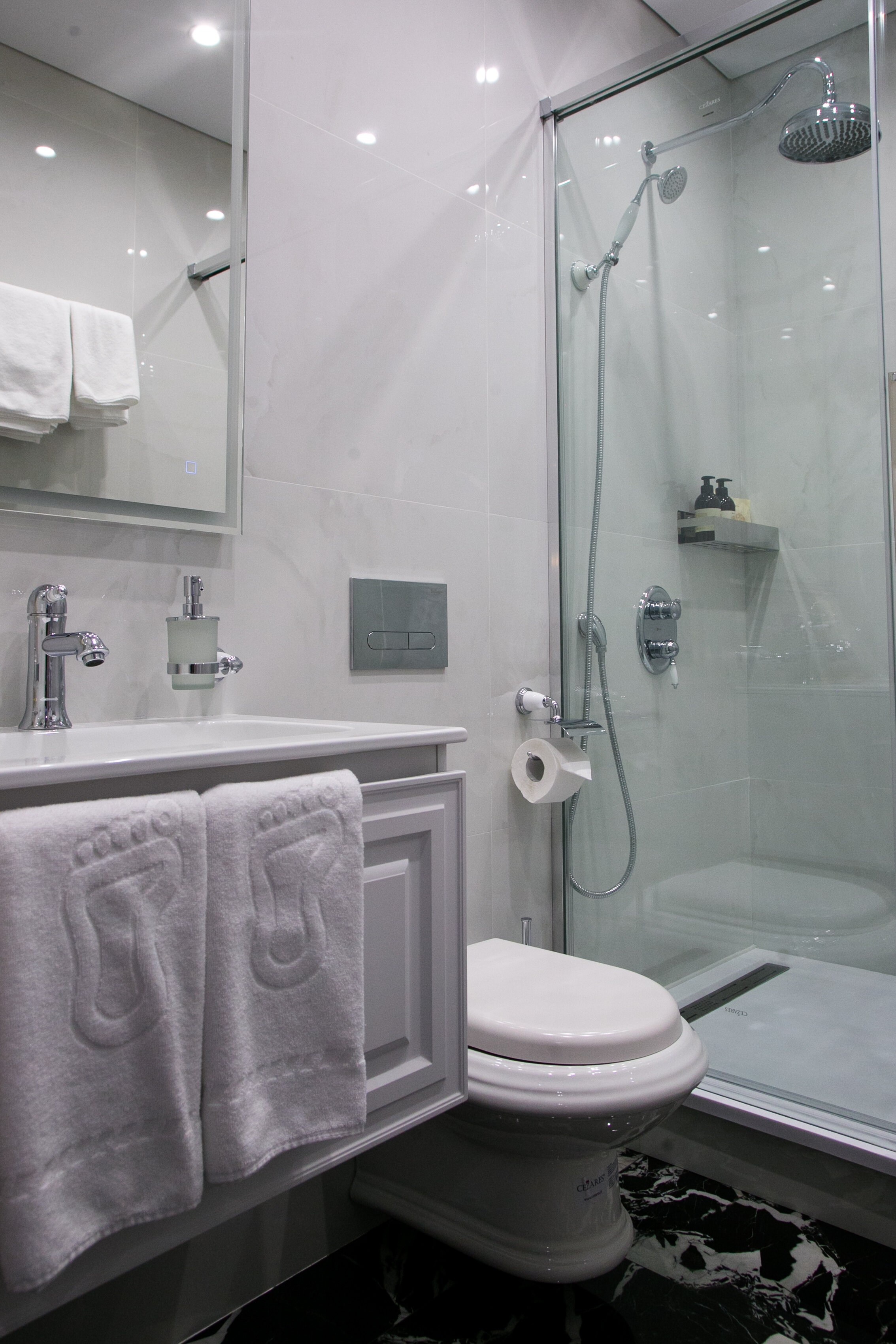 Фото Империя