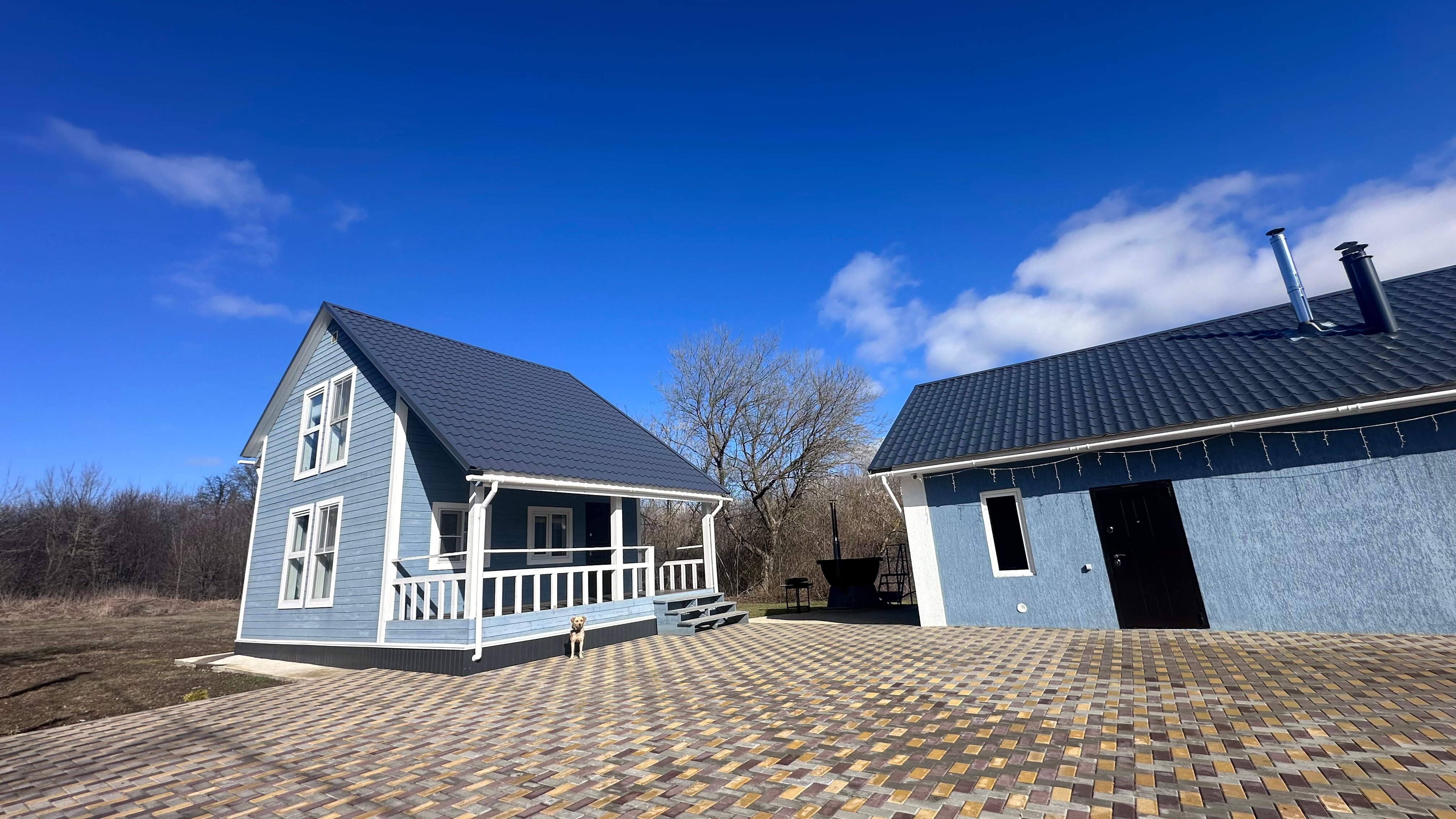 Фото Синий дом