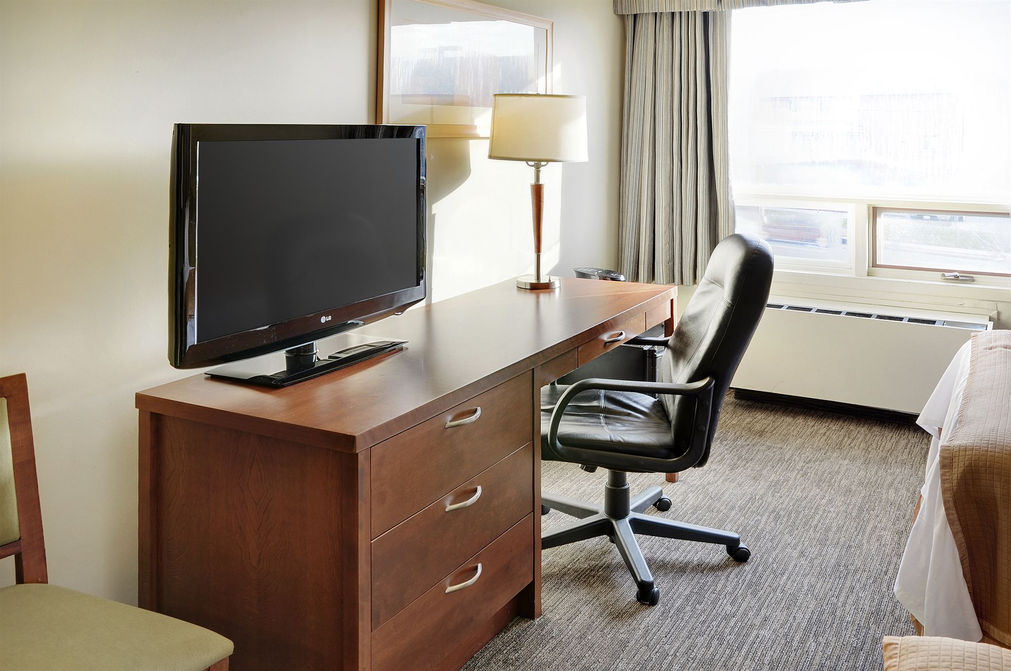 Фото Courtyard by Marriott Regina Downtown