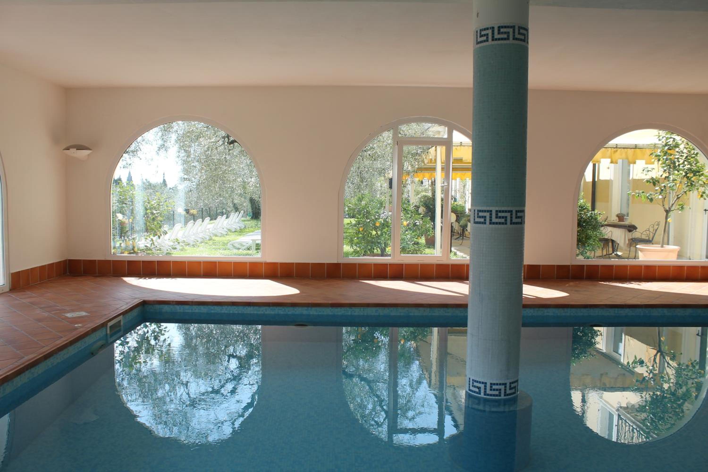 Фото Aparthotel Englovacanze