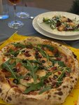 Gusto Pizza (Севастопольская улица, 31Е) ، محل صنع البيتزا