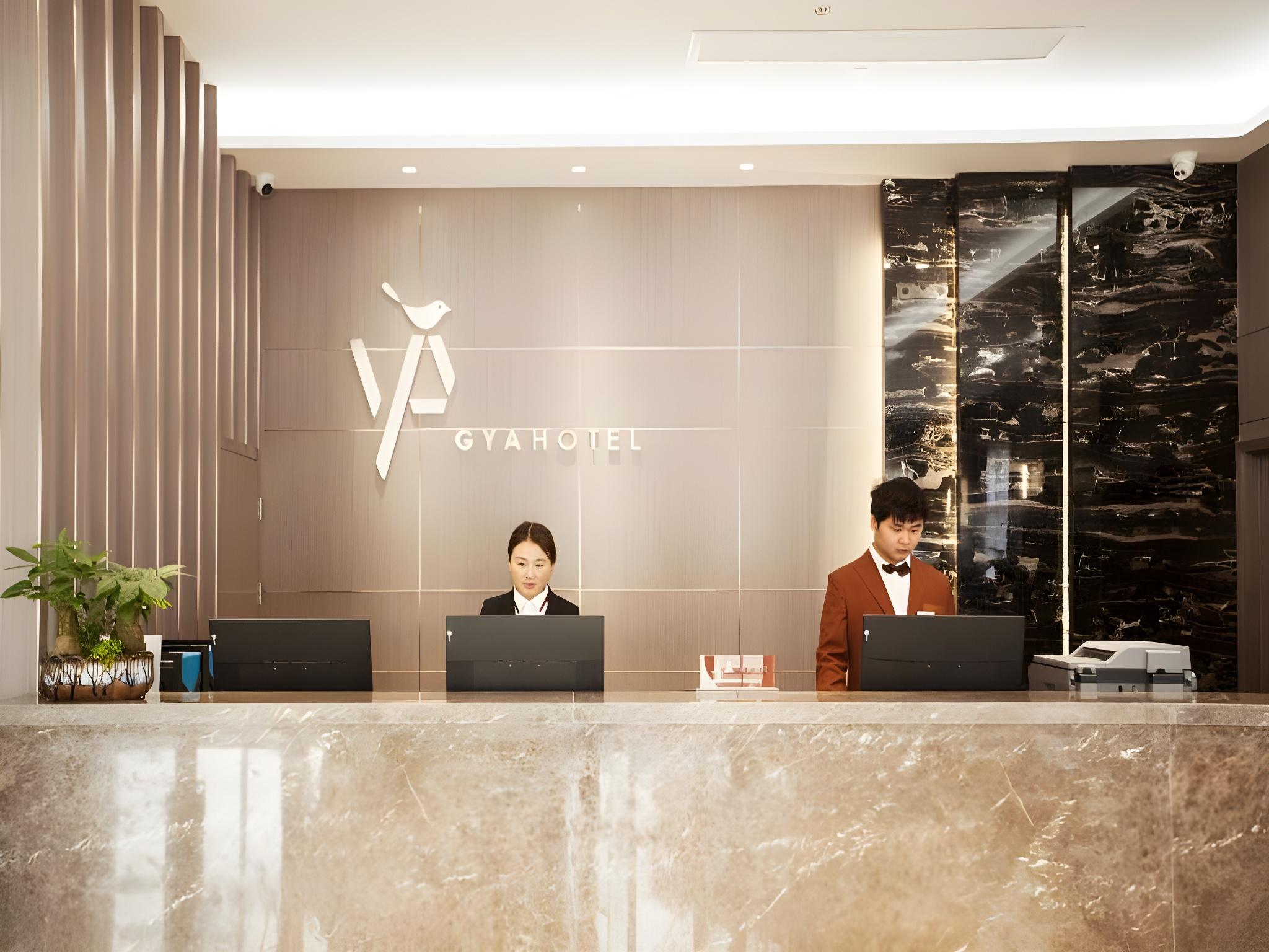 Фото Gya Jiaxing Tongxiang City Century Avenue Hotel