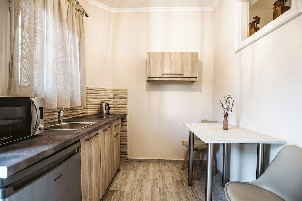 Фото Potamos Apartments