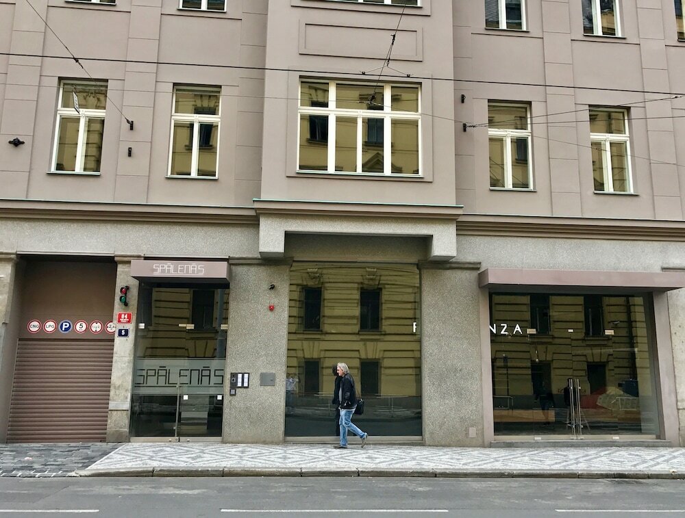 Фото Old Town Apartment Spalena