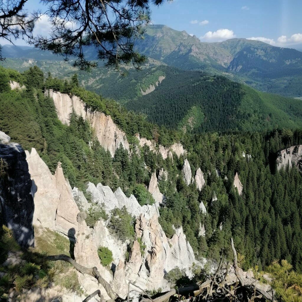 Landmark, attraction Savsat Fairy Chimneys, Savsat, photo