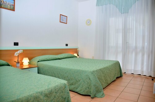 Гостиница Hotel Etna в Линьяно-Саббьядоро