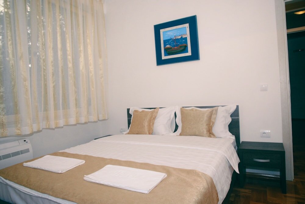 Фото Отель Cruiser