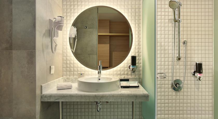 Фото Holiday Inn Express Jakarta Wahid Hasyim, an Ihg Hotel