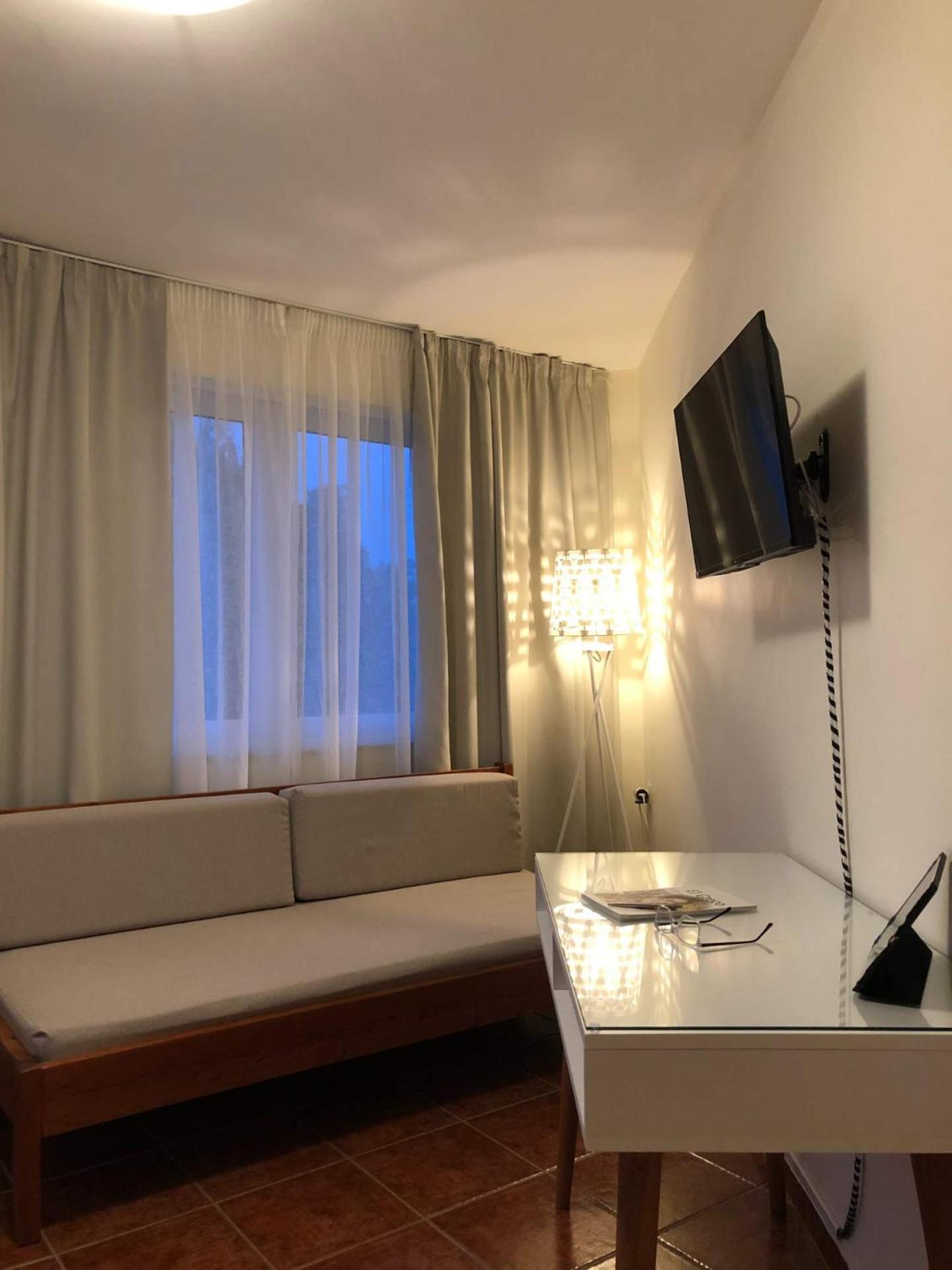 Фото Iolkos Hotel Apartments