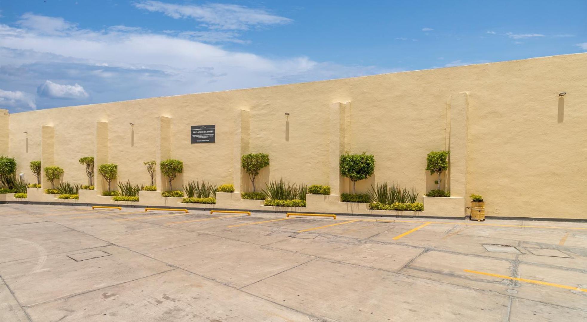 Фото Hotel Emperador Centro Guadalajara y Remodelado