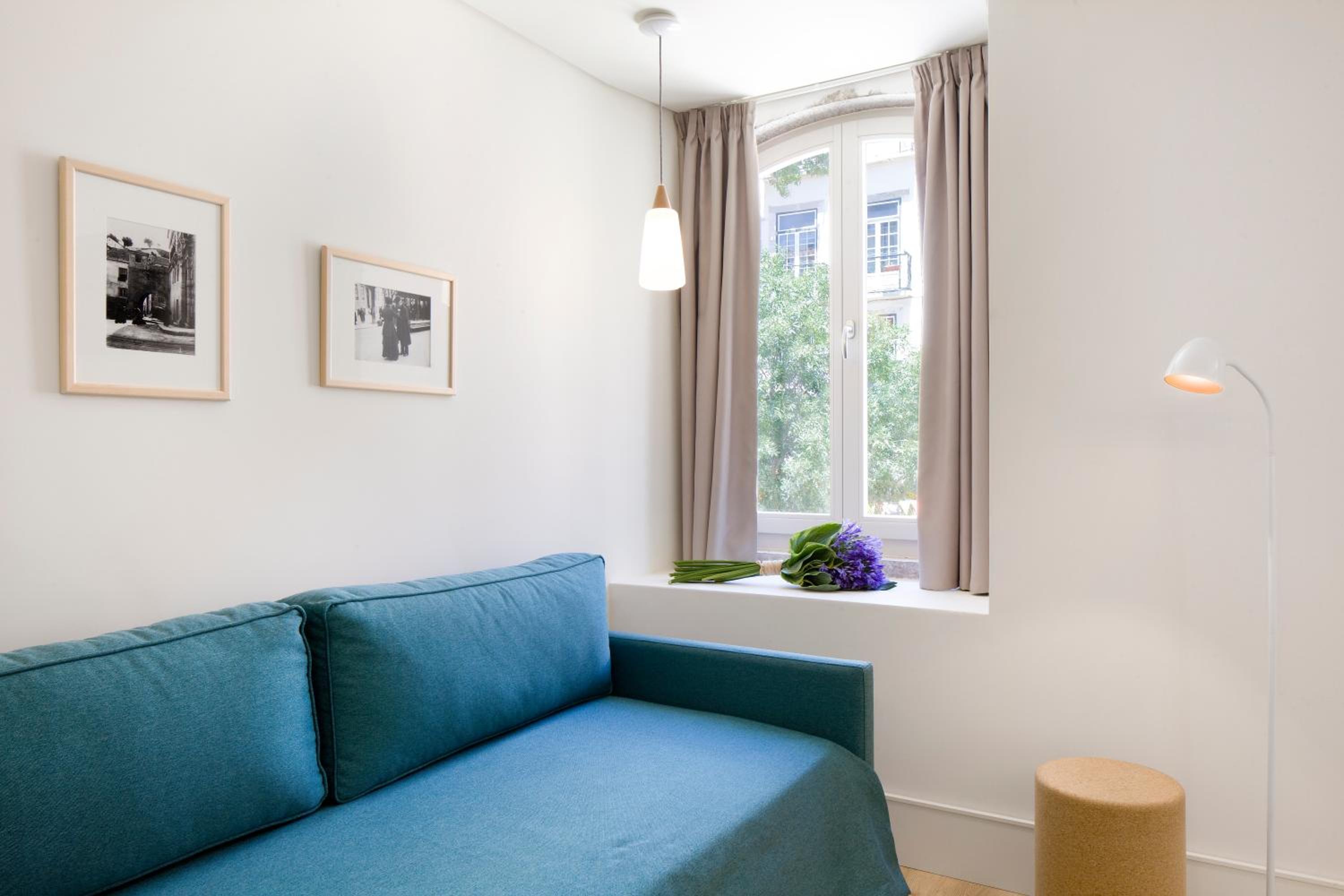 Фото Lisbon Serviced Apartments - Ascensor da Bica