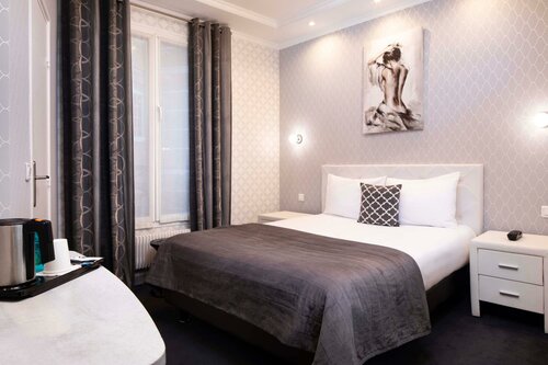 Гостиница Hotel de Geneve в Париже