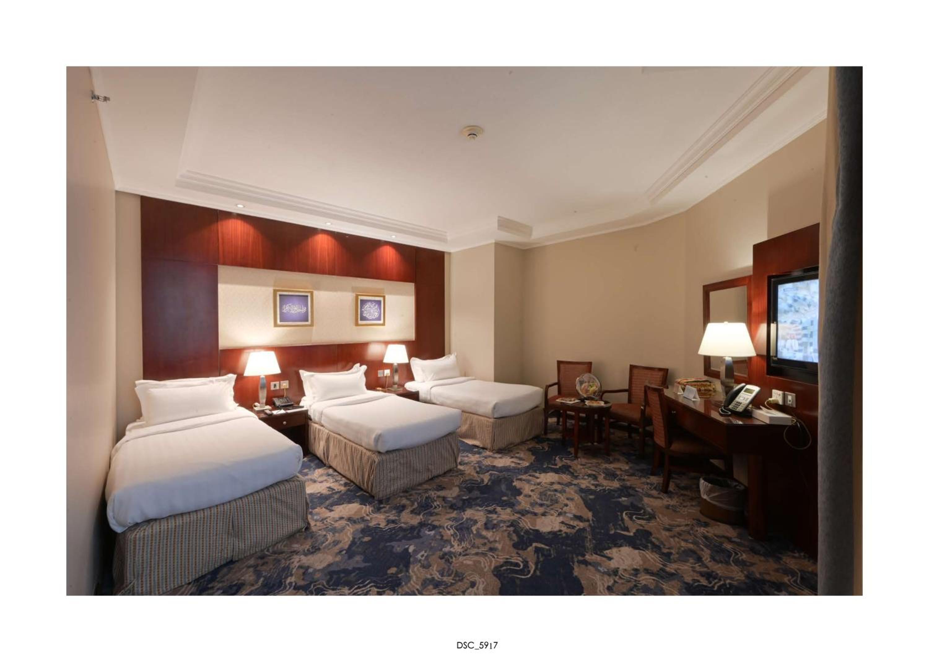 Фото Emaar Royal Hotel