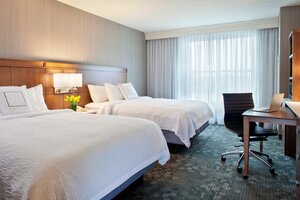 Гостиница Courtyard by Marriott Pueblo Downtown