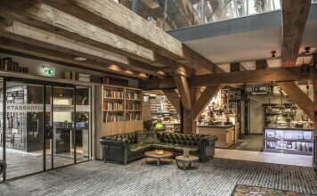 Внешний вид отеля Van Rossum Stadshotel Woerden в Вурдене, фото 3