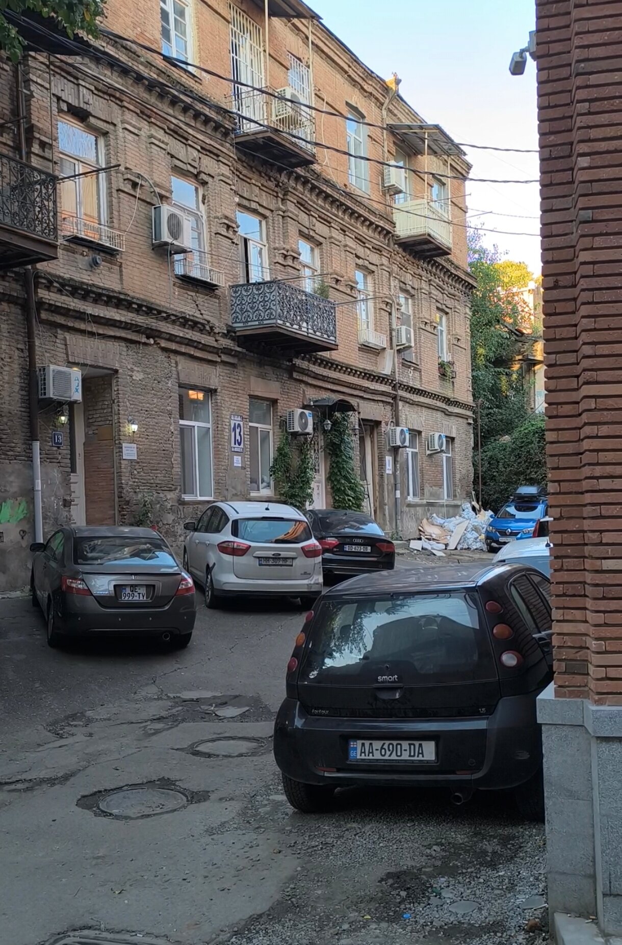 Фото Old Tbilisi Apart Hotel