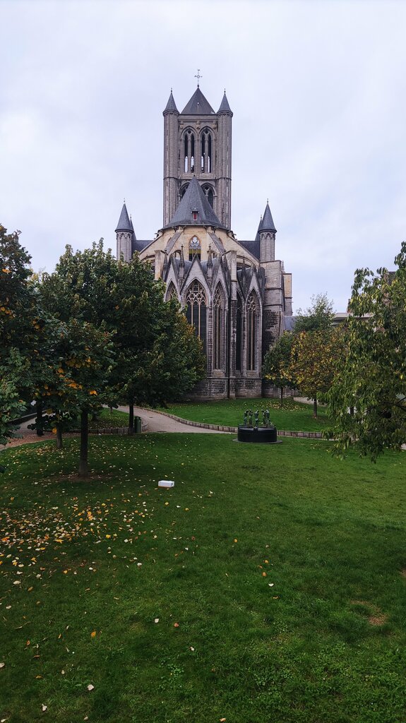 Catholic church St. Michael's Church, Ghent, photo