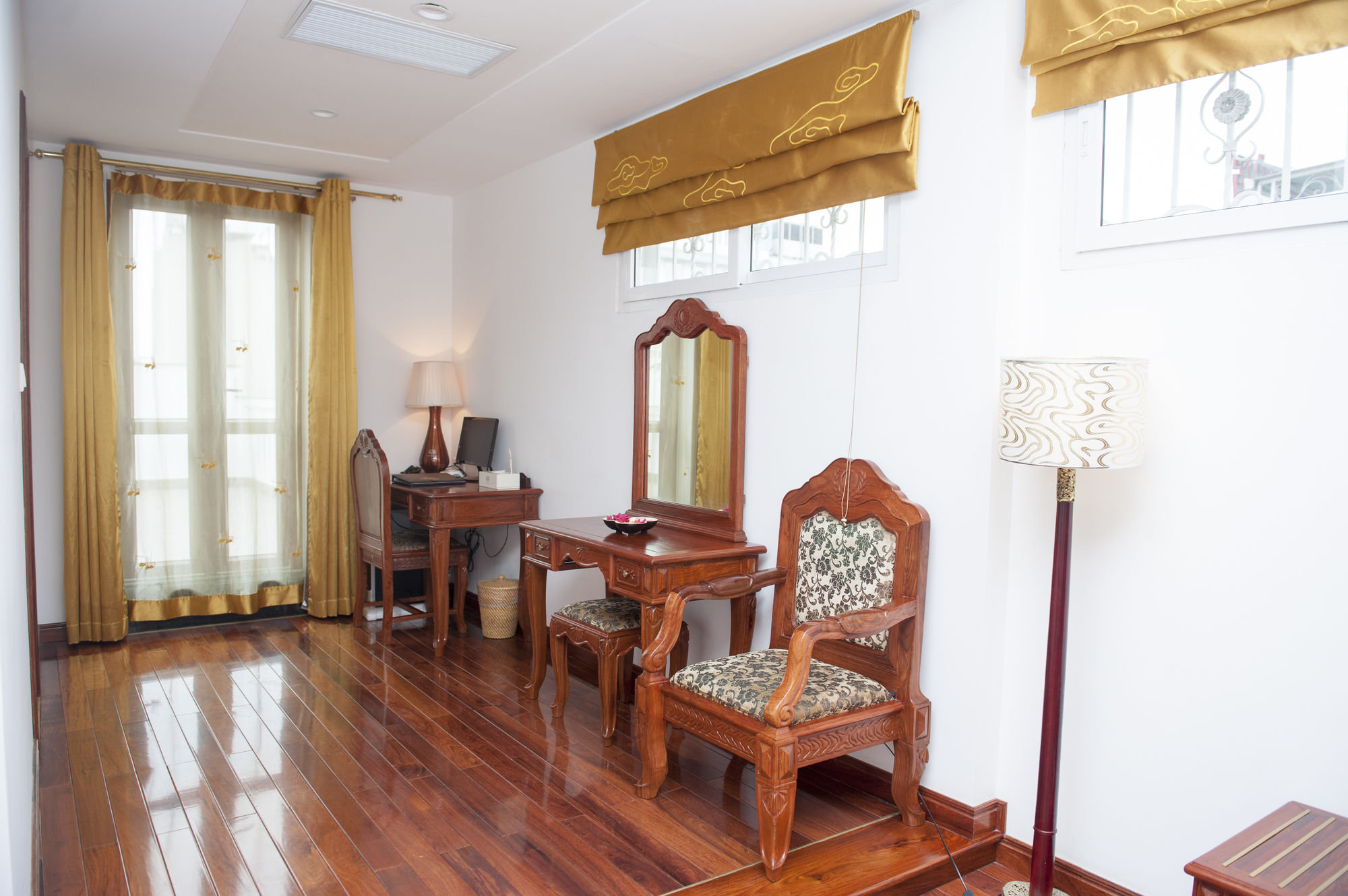 Фото Golden Rice Hotel