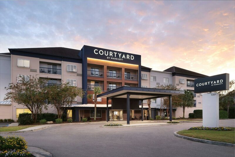 Гостиница Courtyard by Marriott Myrtle Beach Broadway в Миртл-Бич