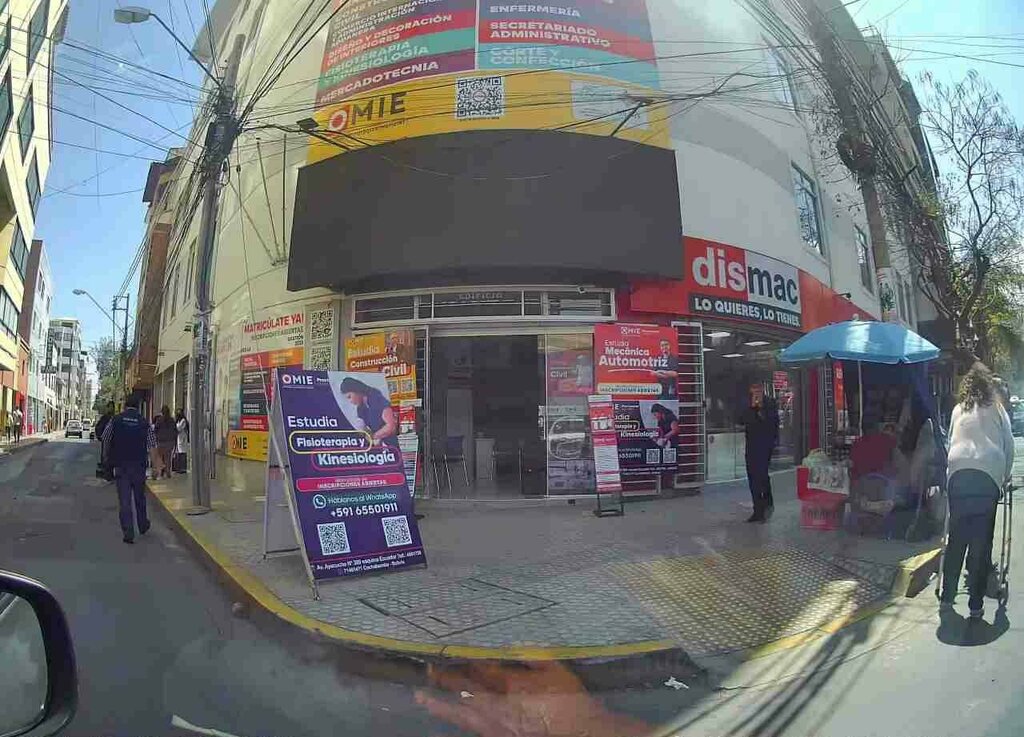 University Technological World Omie, Cochabamba, photo