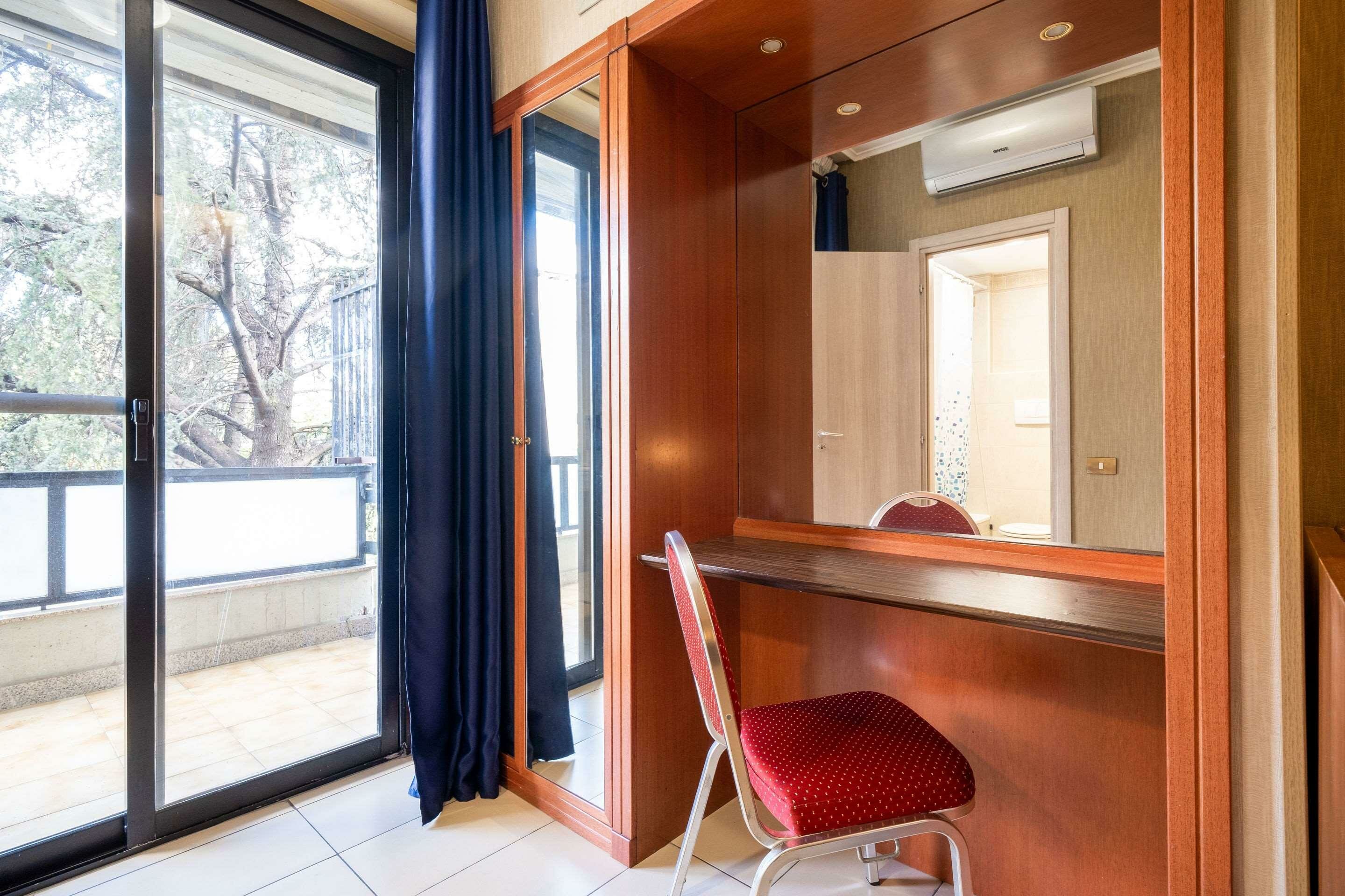 Фото Quality Hotel Rouge et Noir Roma