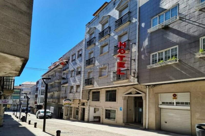 Гостиница Hotel Europa в Камбадосе