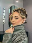 Shaki. Mua (Maerchaka Street, 16), makeup artists, stylists