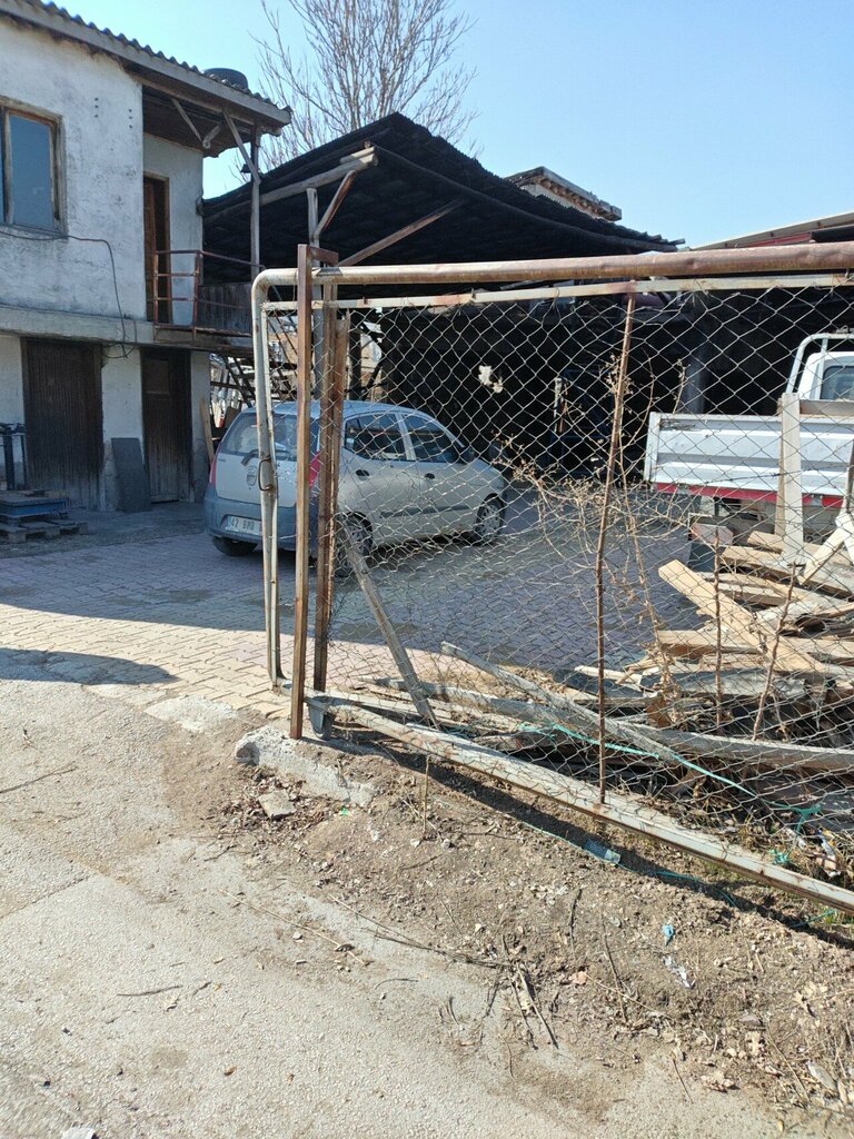 ساحة خشب Türk Timber ، قونية، صورة