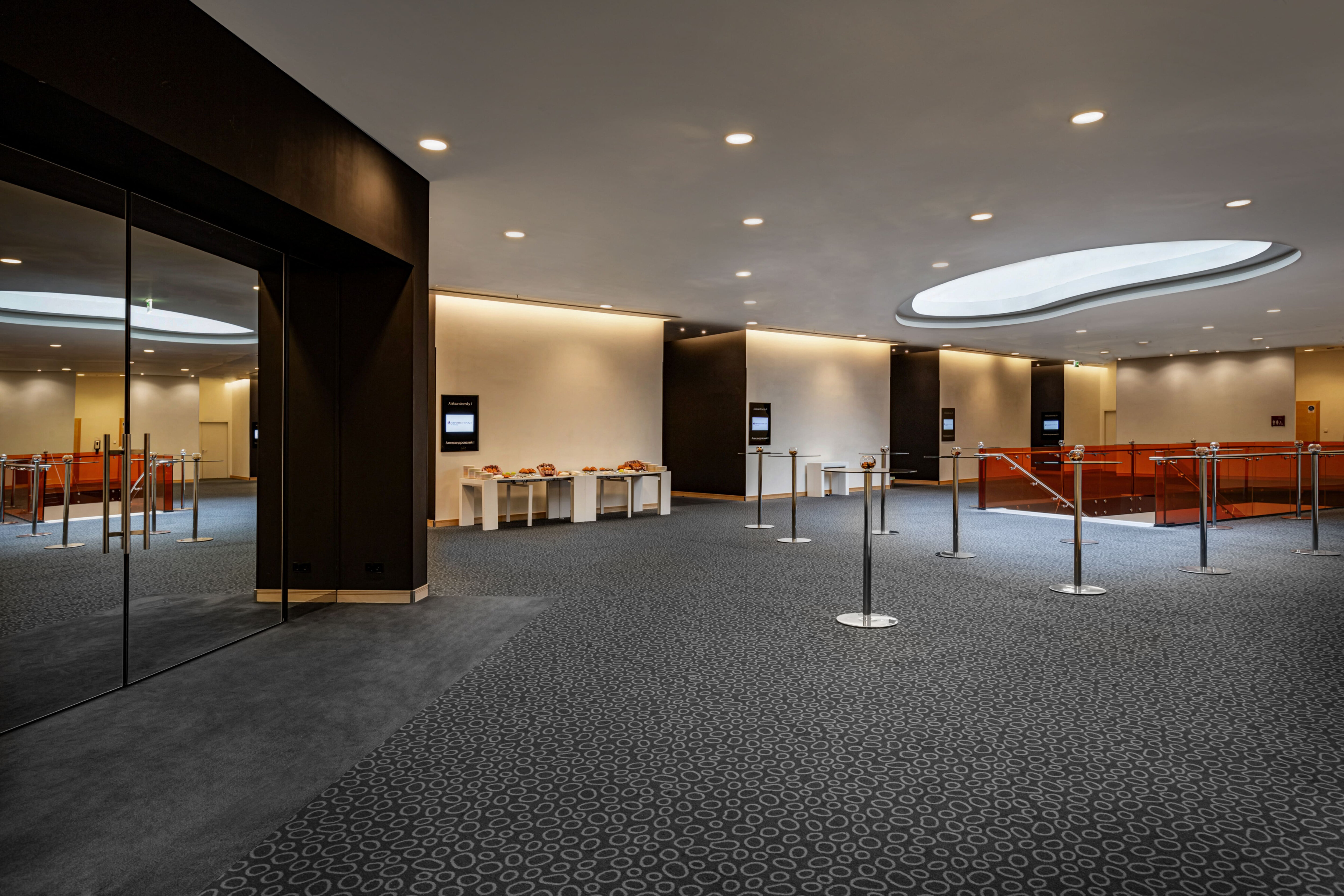 Фото Аэропортсити Плаза