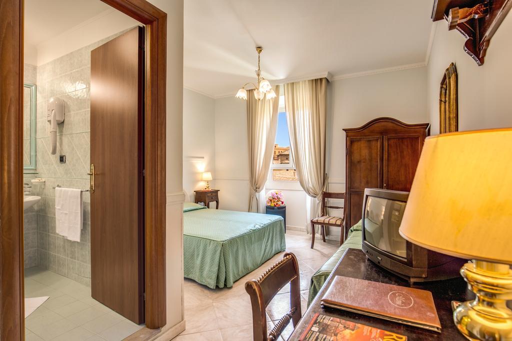 Фото Hotel Montreal