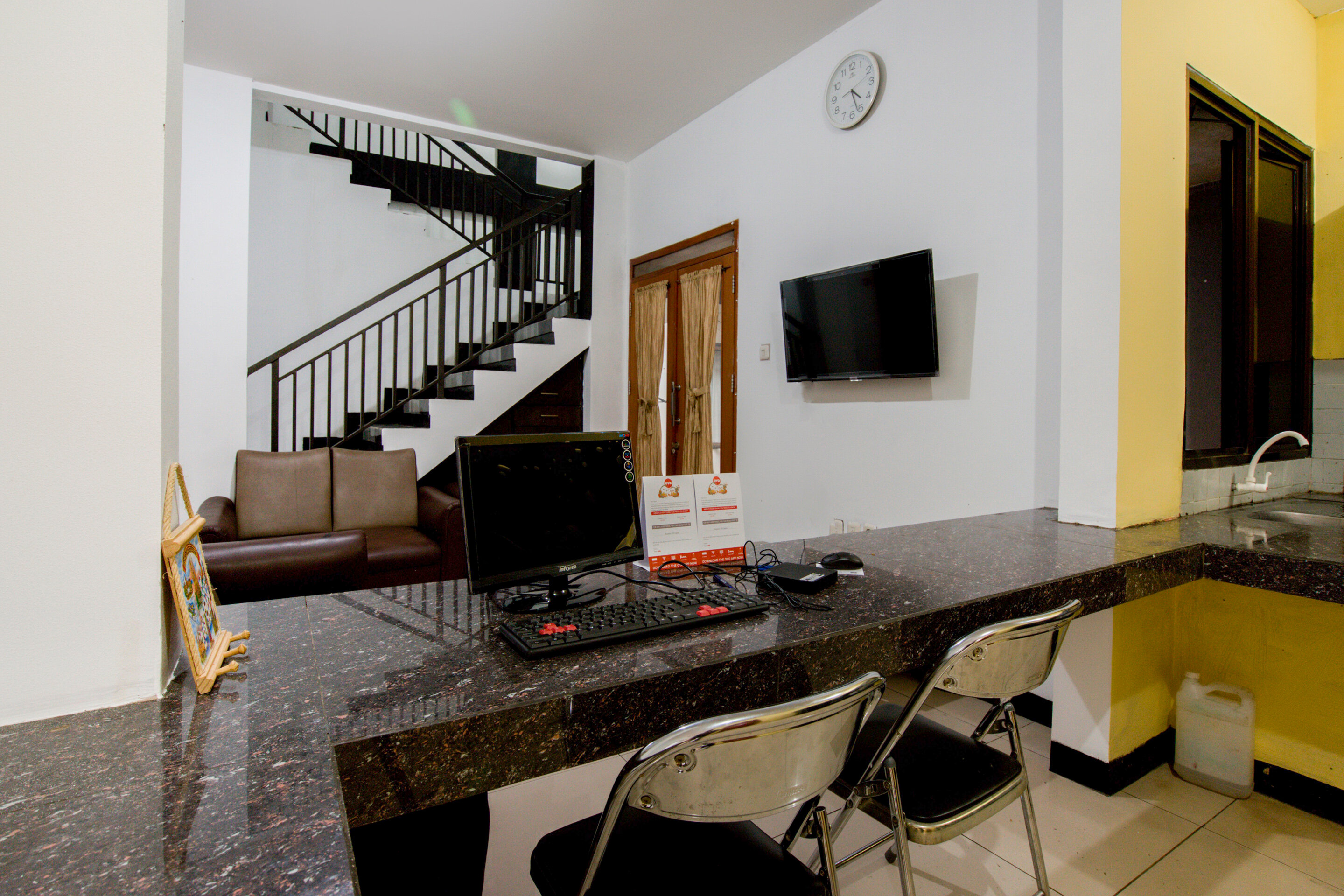 Фото Oyo 3029 Diamond Cisitu Residence Syariah