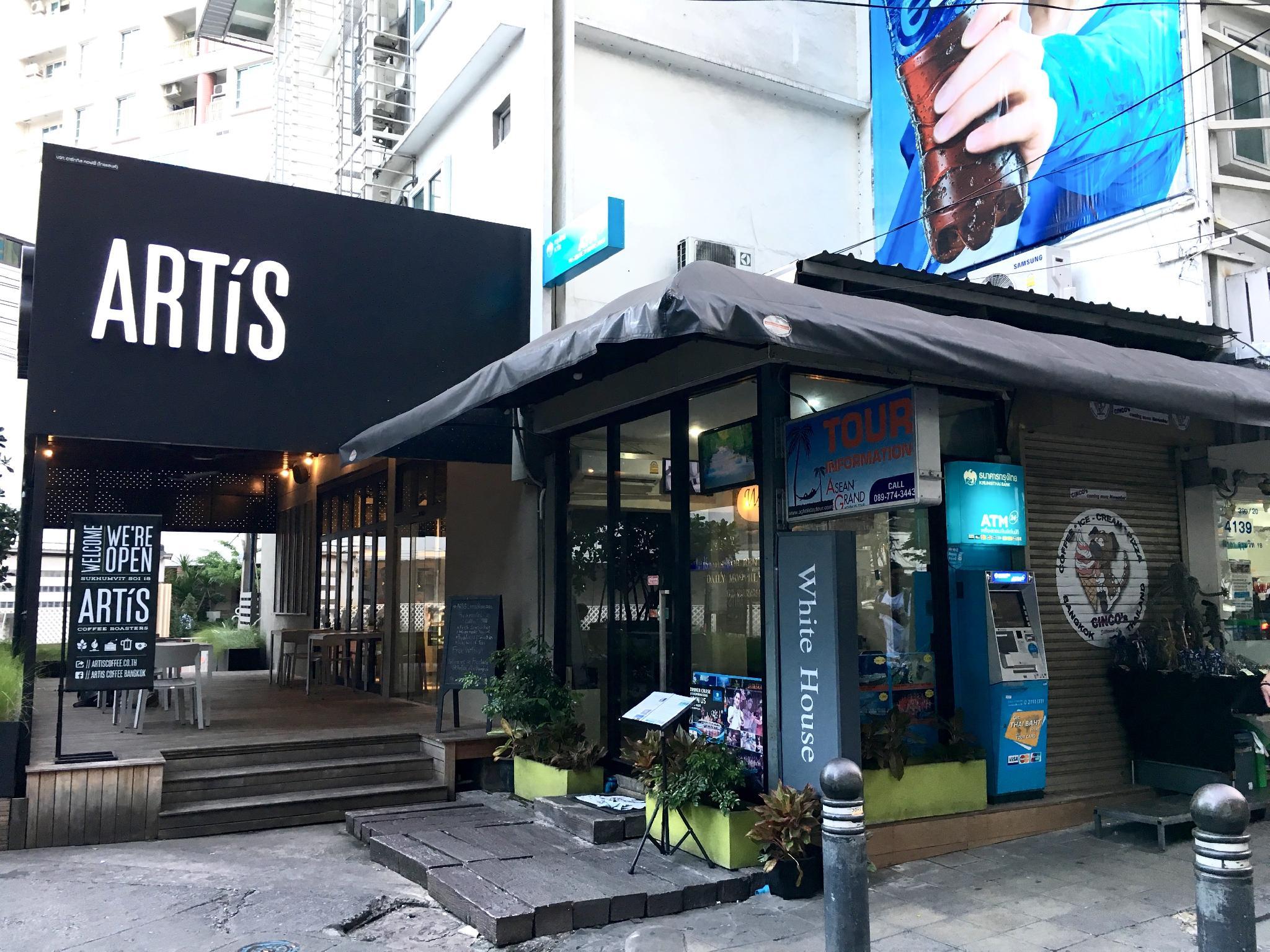 Фото White House Asoke Sukhumvit 18