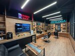 Берлога (Shkolnaya Street, 21А) ، صالون حلاقة