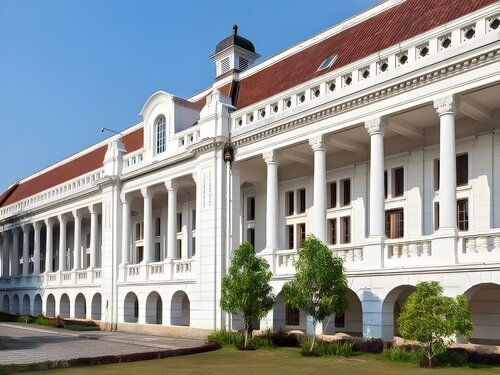Гостиница Menara Peninsula Hotel Jakarta в Джакарте