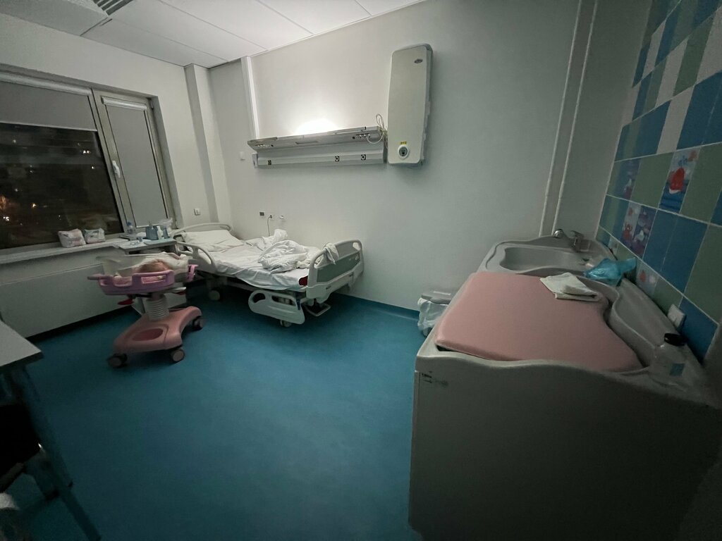 قسم المستشفى  Национальный медицинский исследовательский центр акушерства, гинекологии и перинатологии им. академика В.И. Кулакова, приемное акушерское отделение № 2 ، موسكو، صورة
