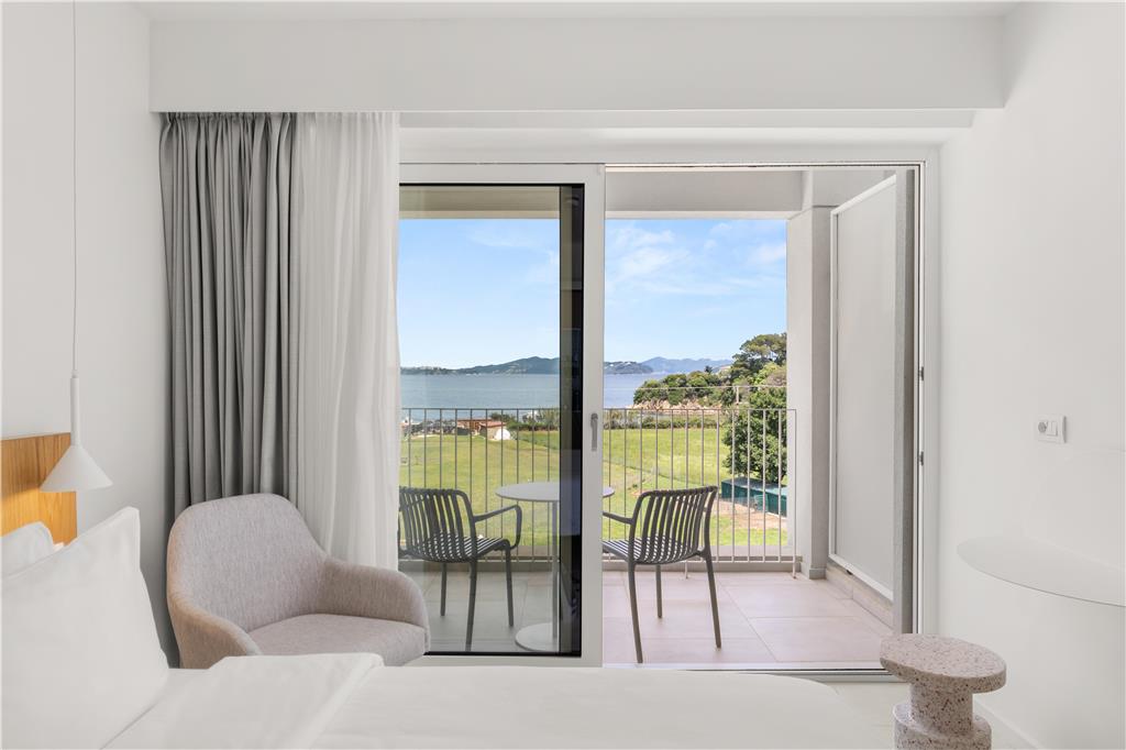 Фото Radisson Resort Plaza Skiathos