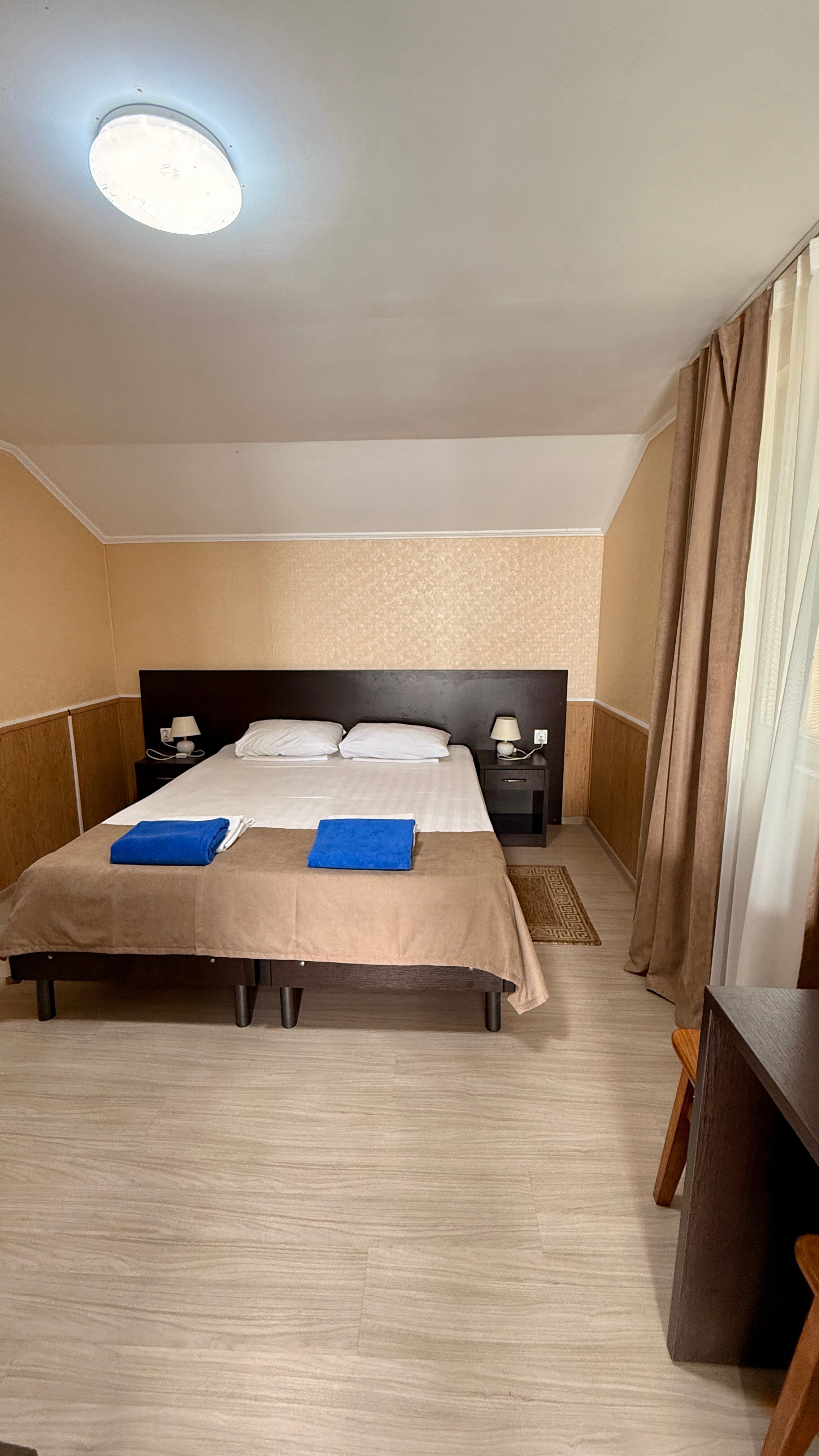 Фото Лазурный