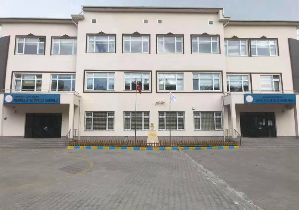 Primary school Central Ataturk Primary School, Camlidere, photo