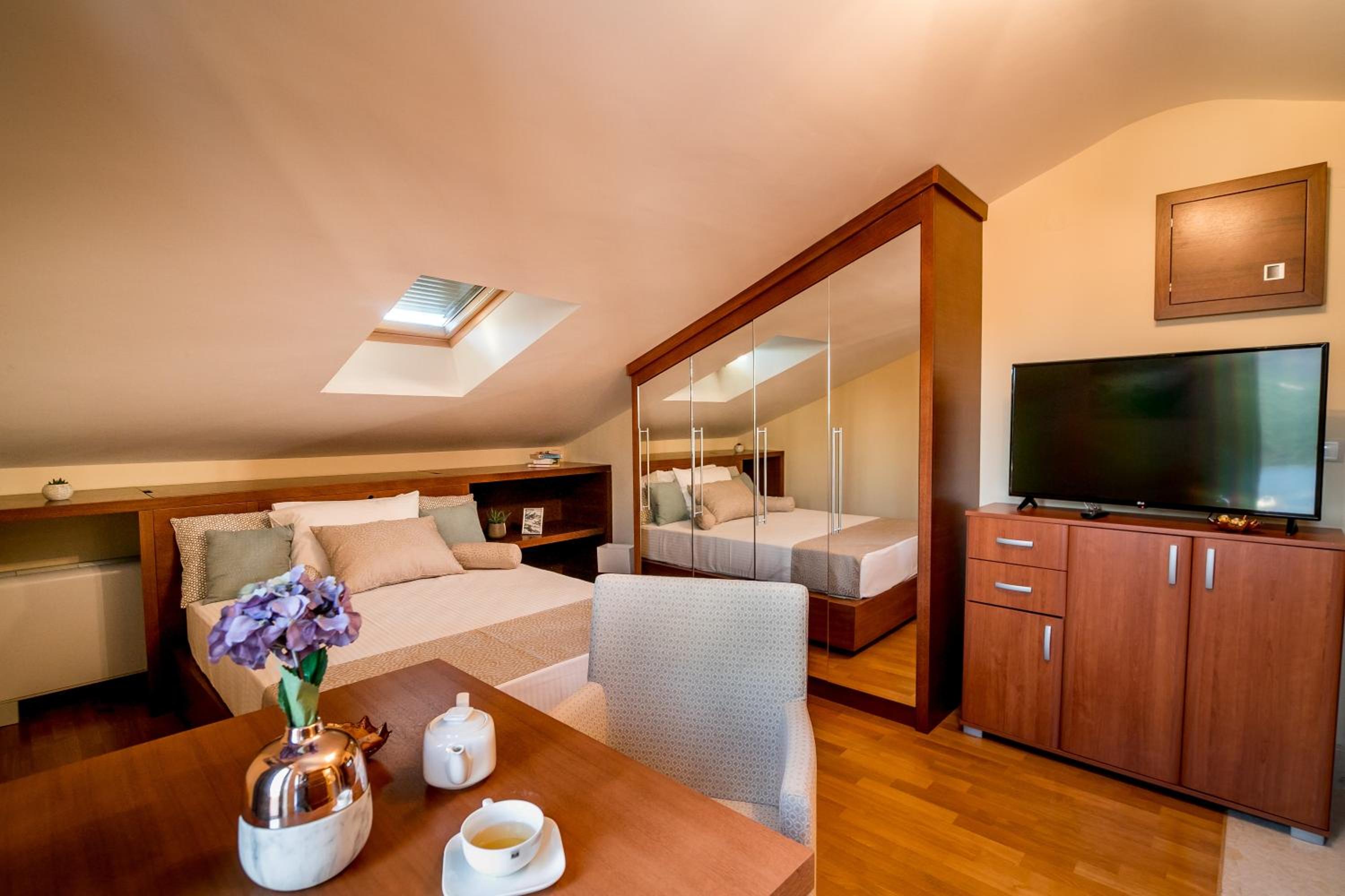 Фото Hedera Residences Kumbor