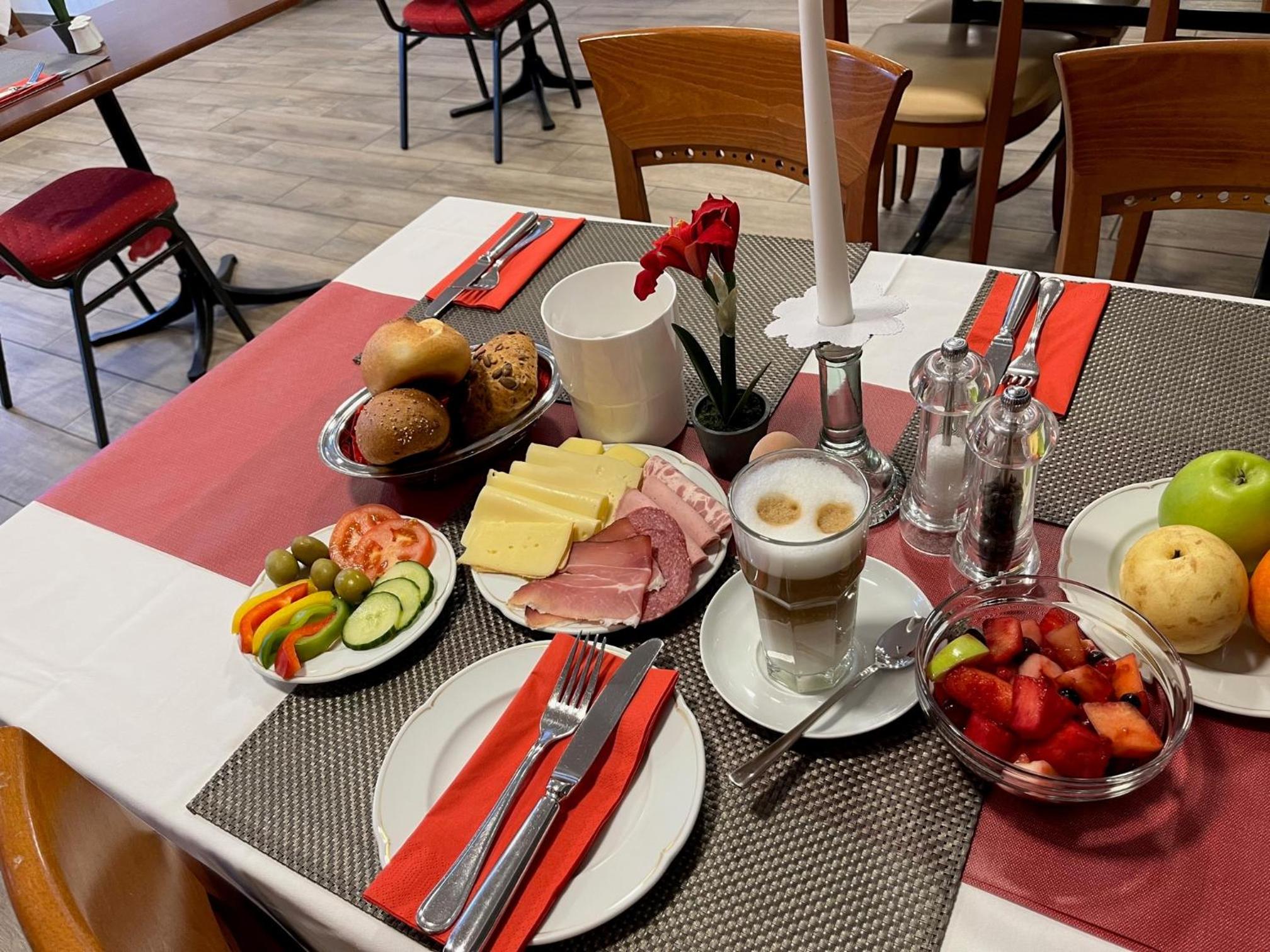 Фото Hotel Jägerhaus