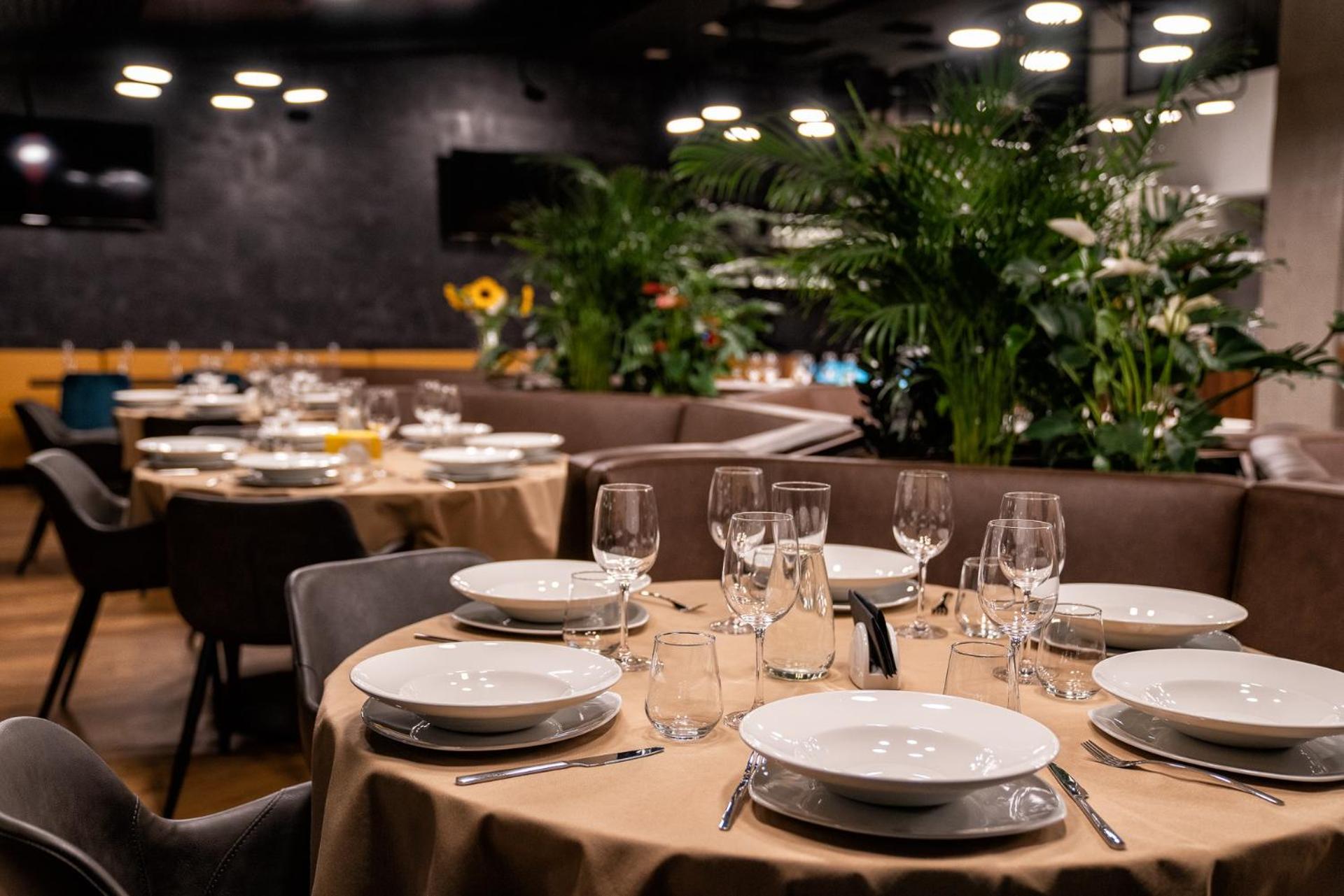 Фото Adella Boutique Hotel