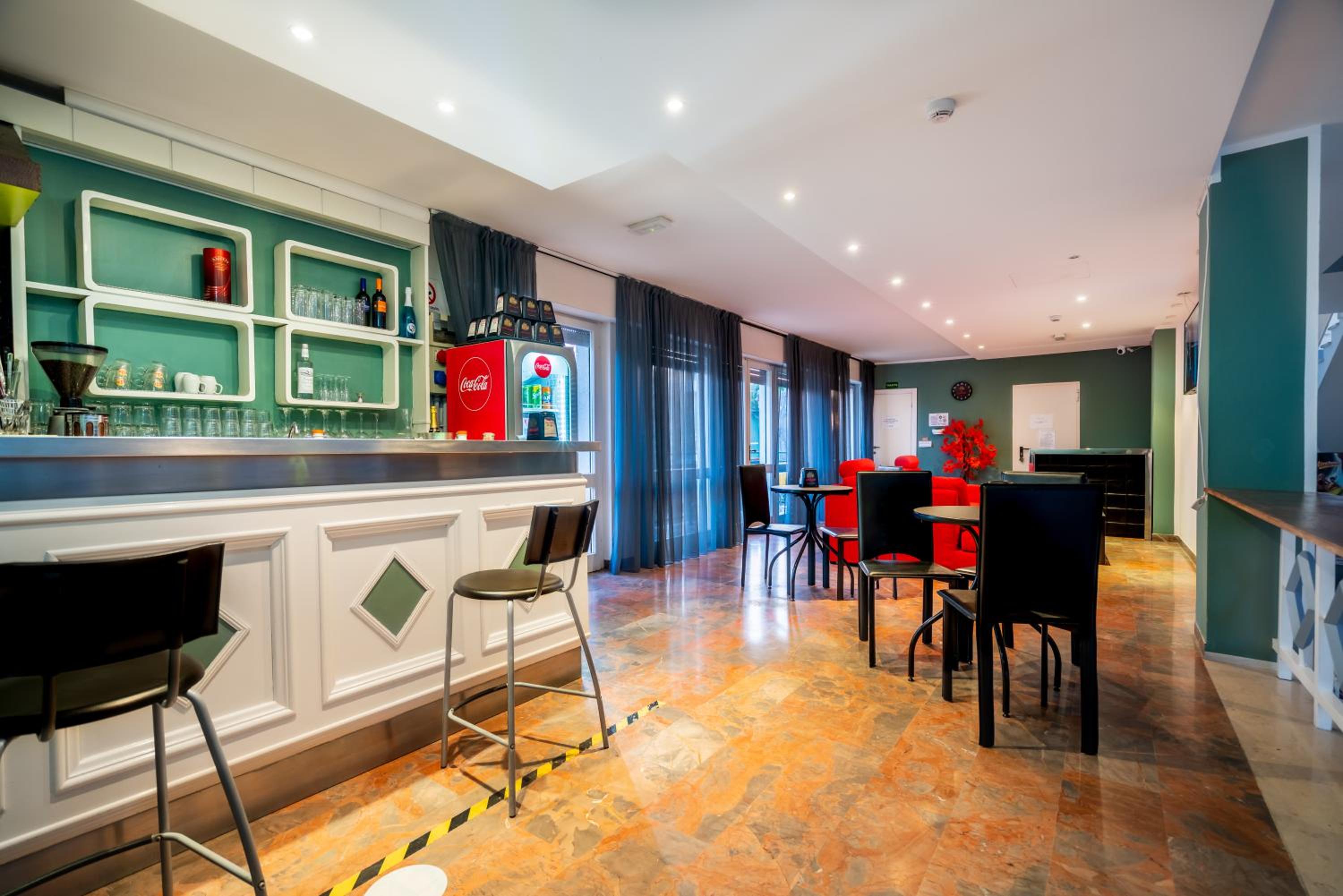 Фото Hotel Viscount