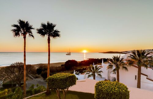 Апартаменты Monica Isabel Beach Club