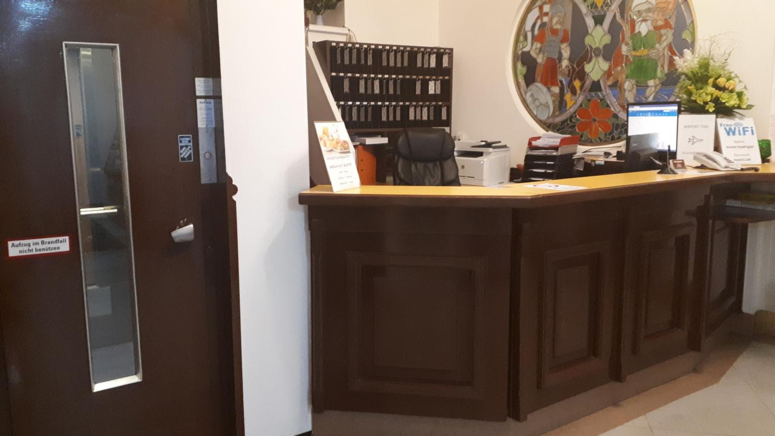 Фото Hotel Hadrigan