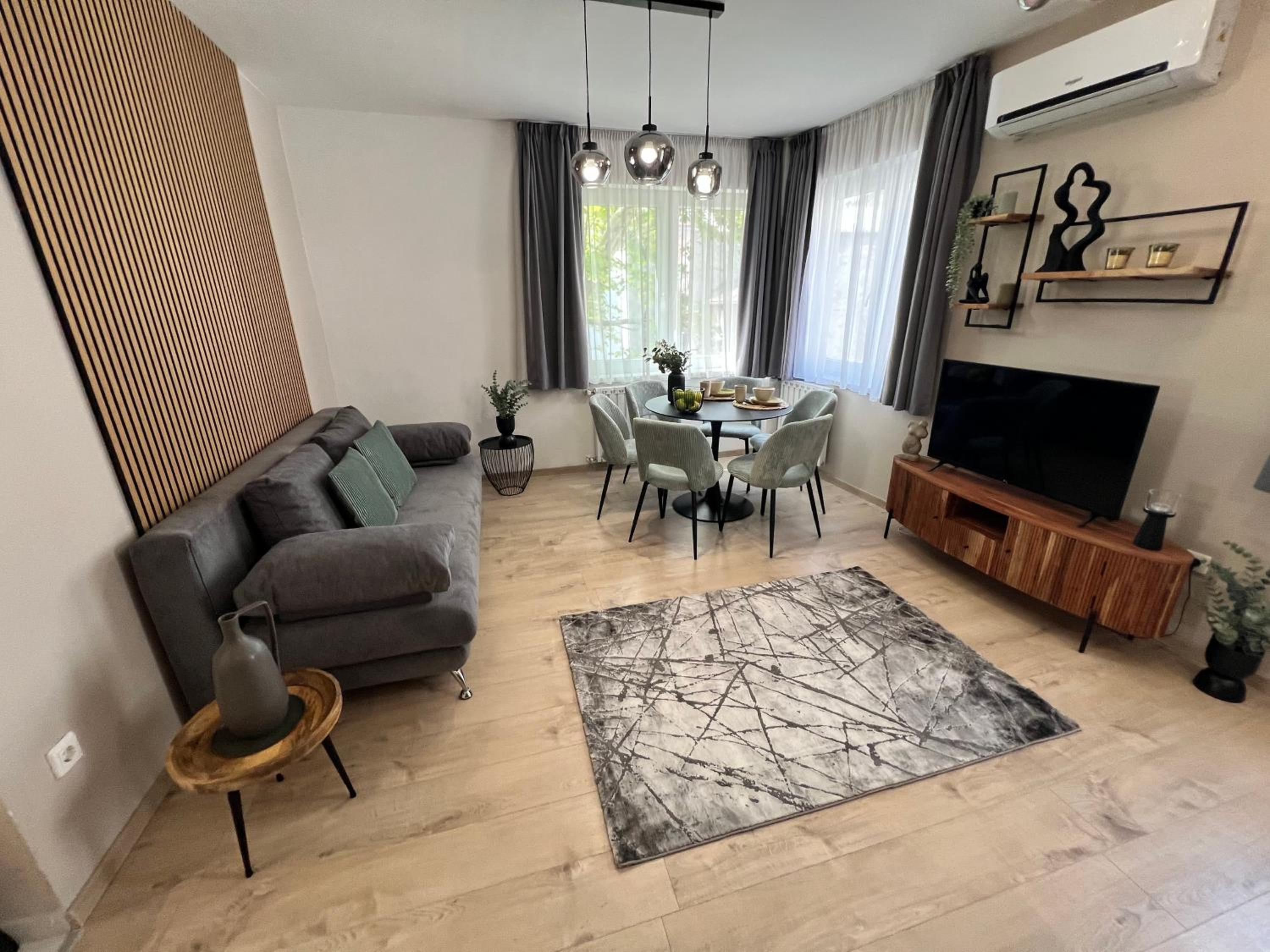 Фото Maple Tree Budapest