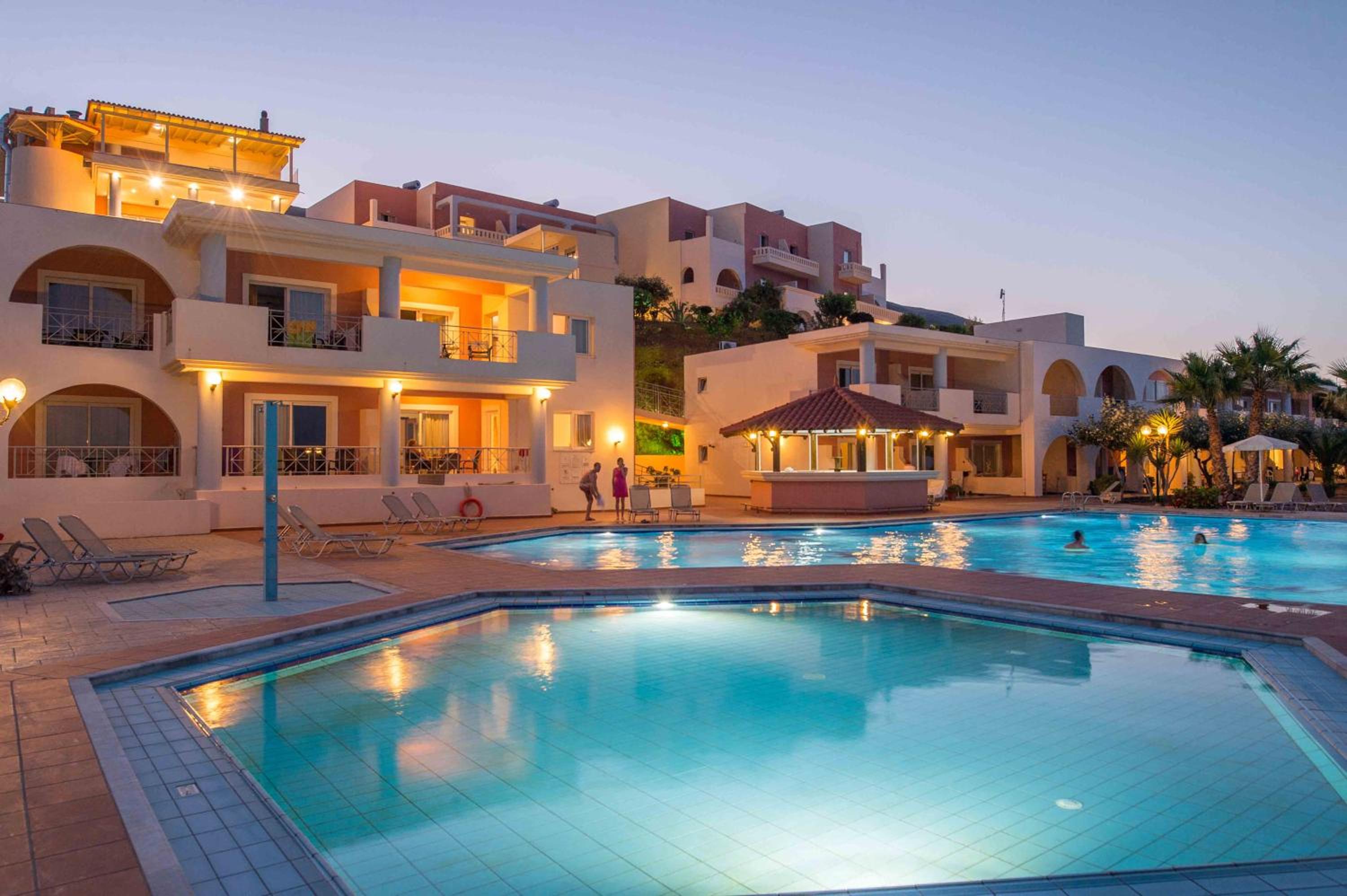 Фото отеля 1