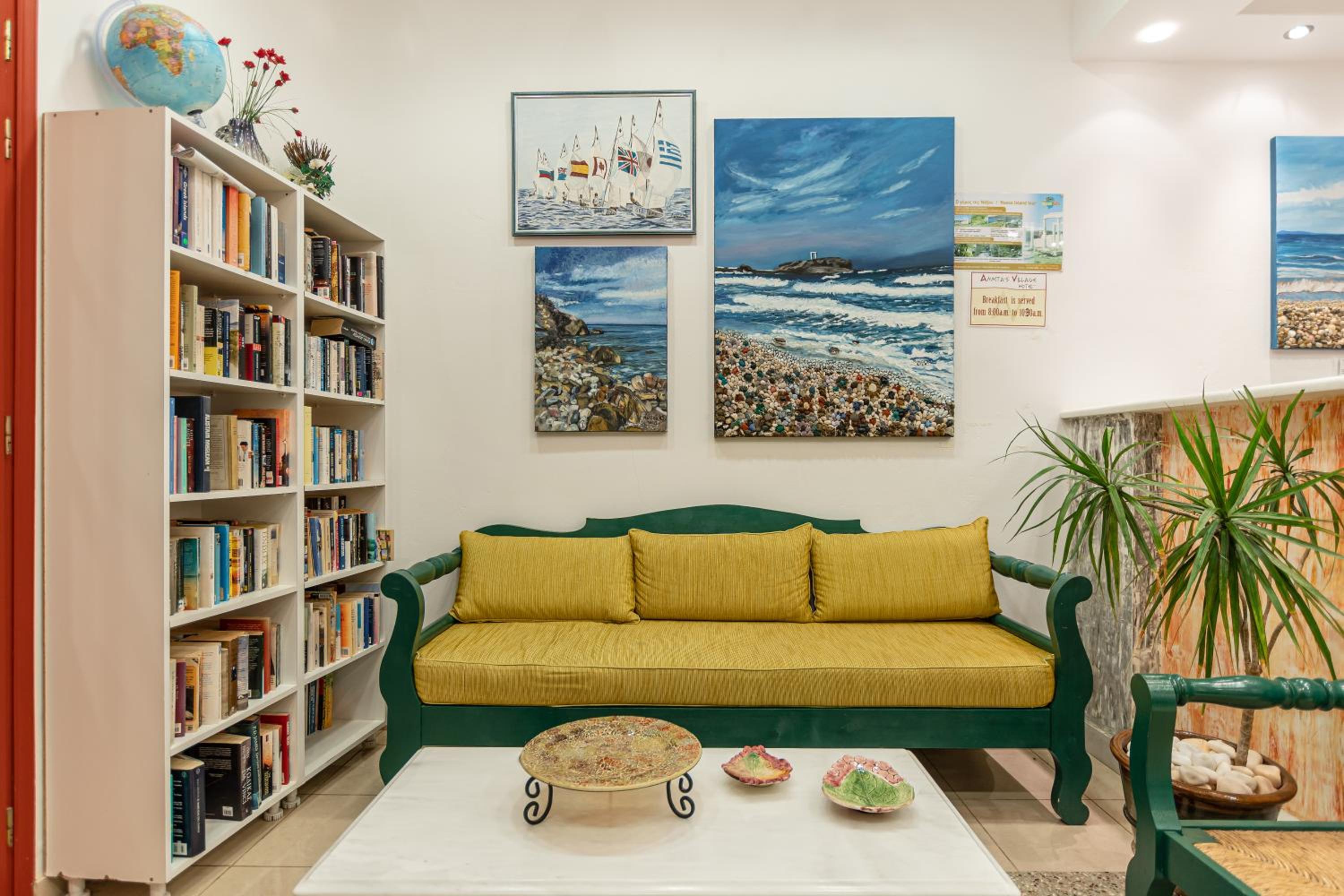 Фото Annita's Village Hotel