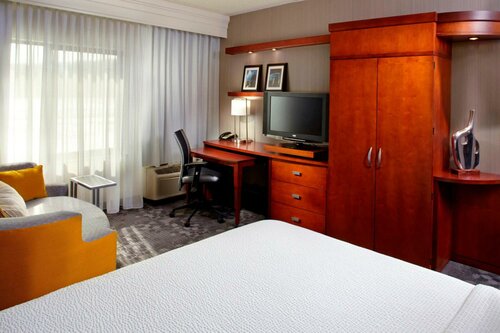 Гостиница Courtyard by Marriott Dayton-University of Dayton