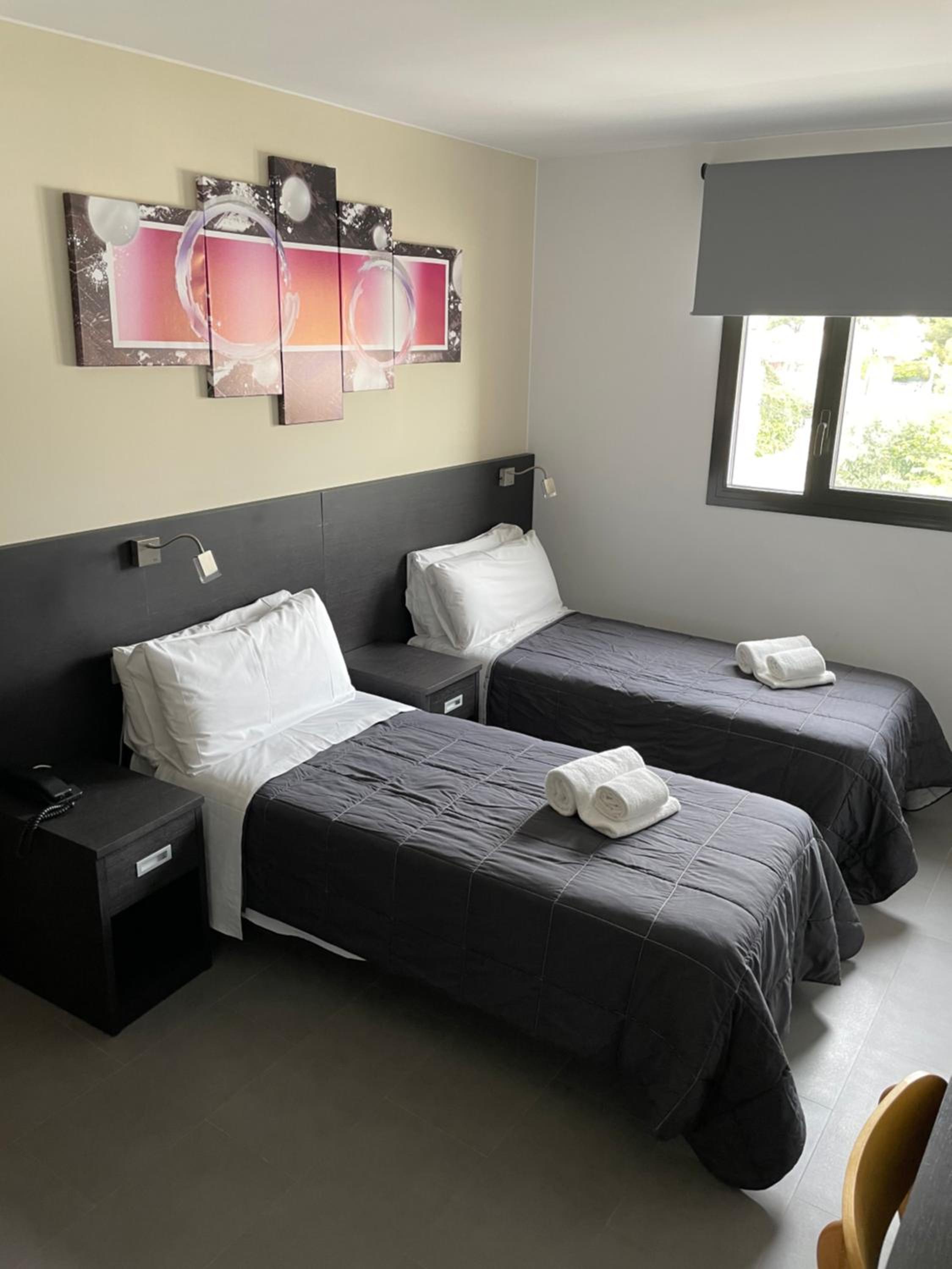 Фото Hotel 6 Bis