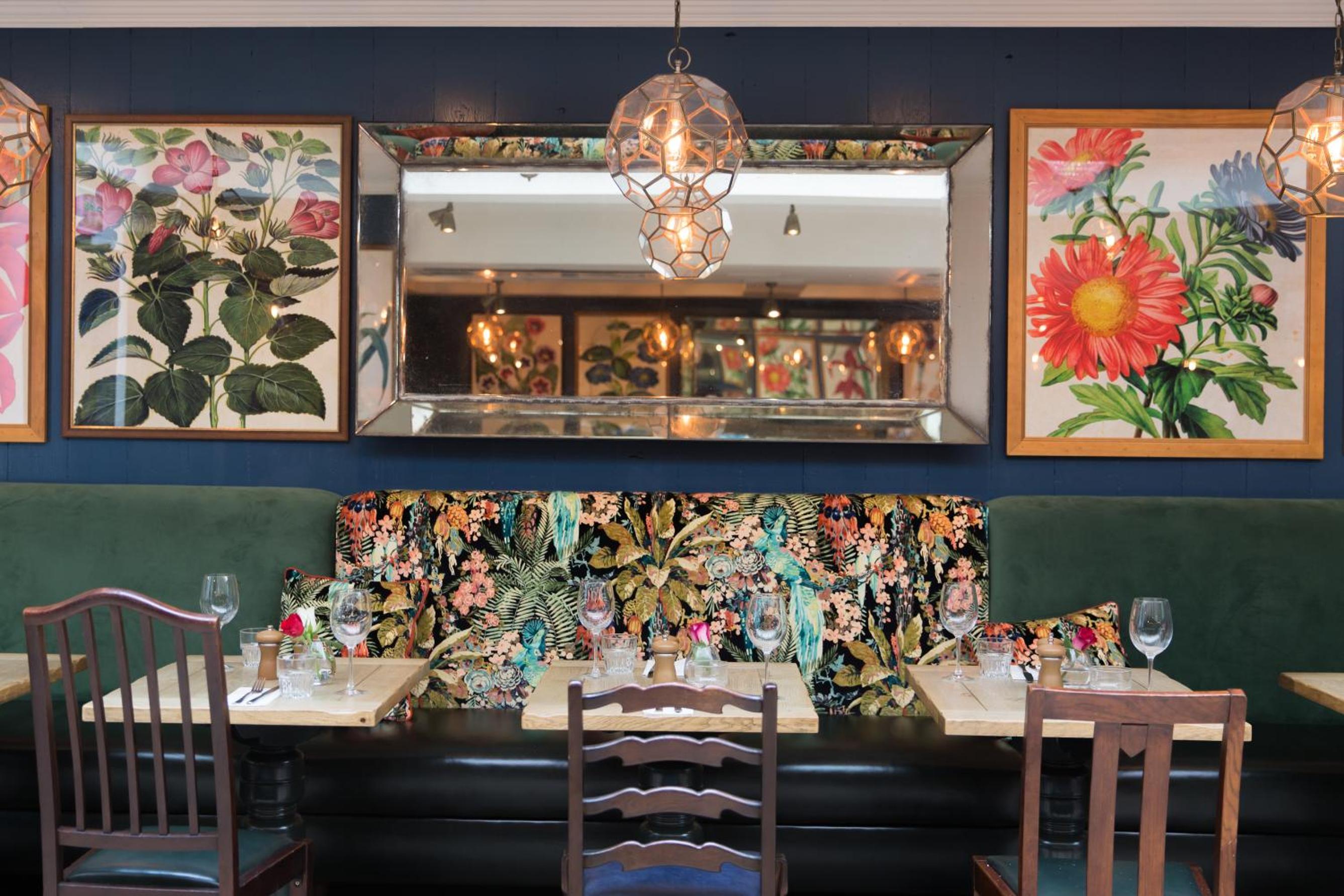 Фото The Coach & Horses